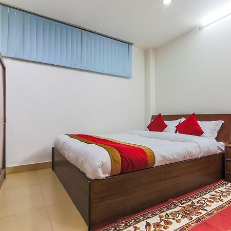Oyo 358 Hotel Rose Star Kathmandu Exterior foto