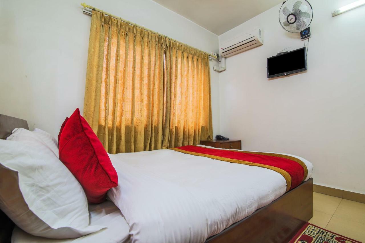 Oyo 358 Hotel Rose Star Kathmandu Exterior foto